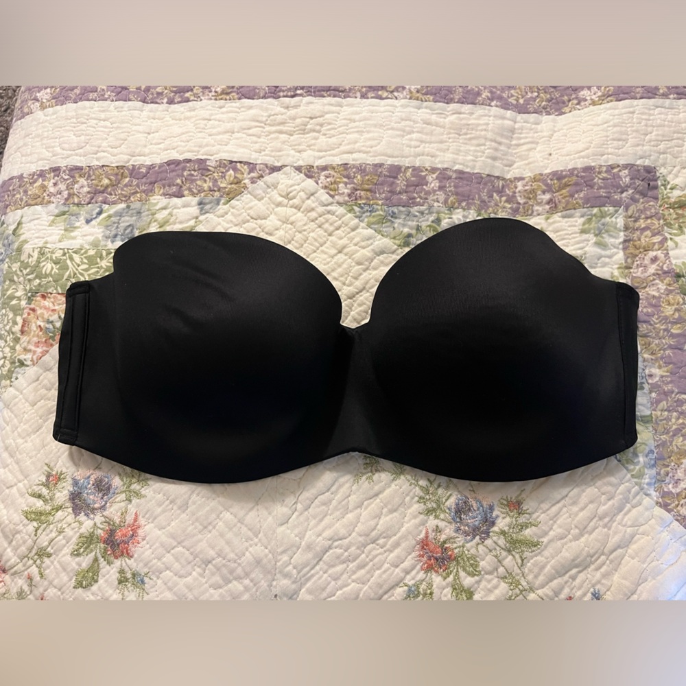 Victoria's Secret Black strapless push-up Bra Intimates
